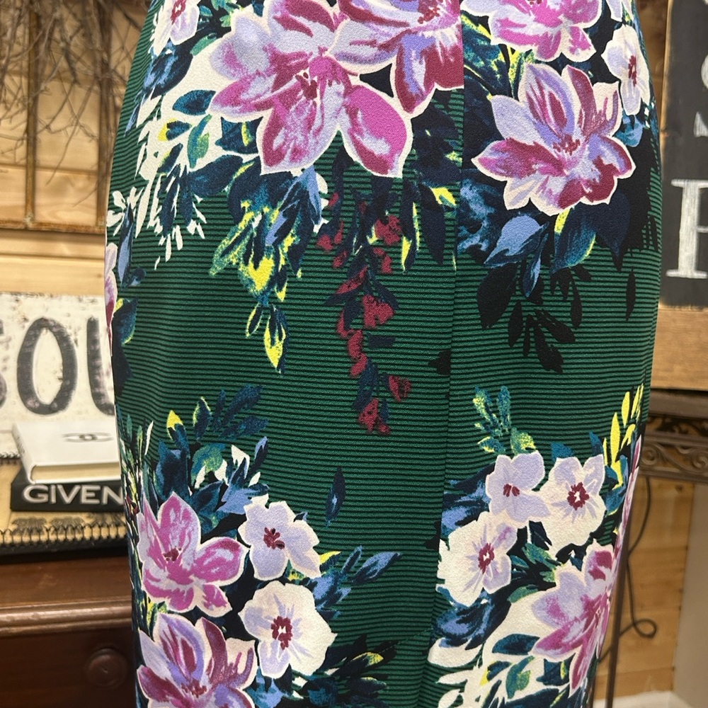 Floral print dress - Picture 9 of 12